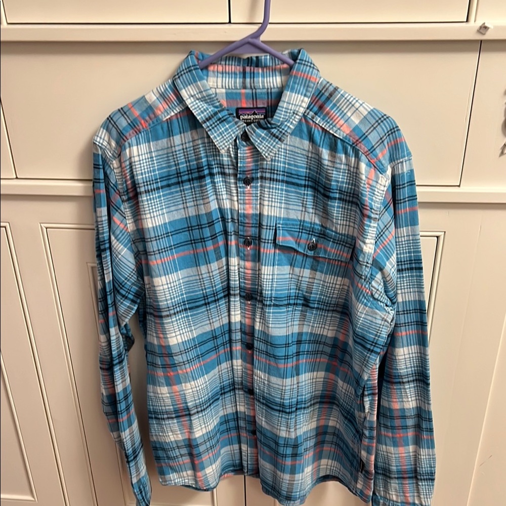 Patagonia Casual Button Down Shirt in Blue and Pink